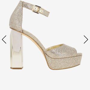 NEW Michael Kors Petra Platform size 8.5